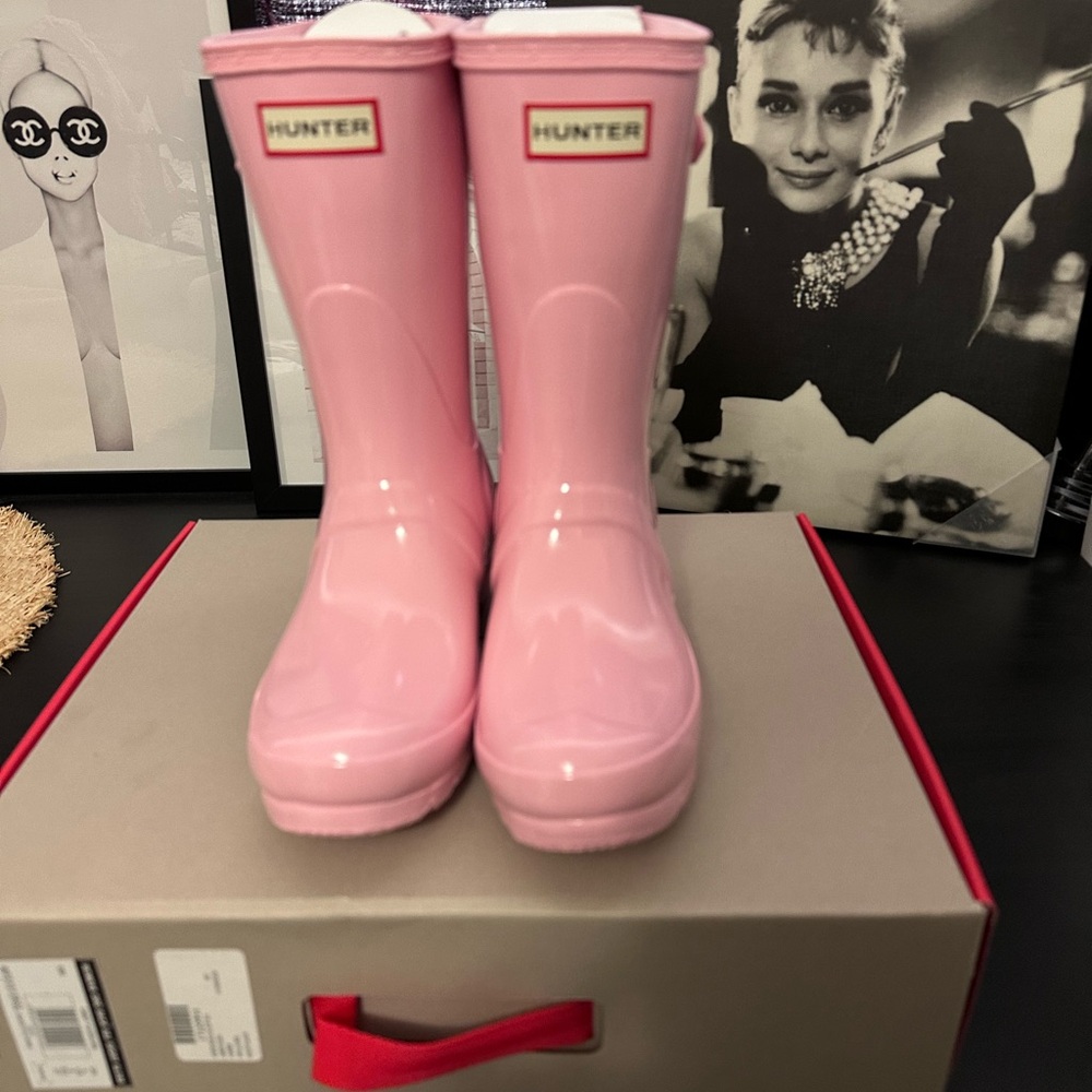 Hunter Glossy Pink women’s Rain Boots